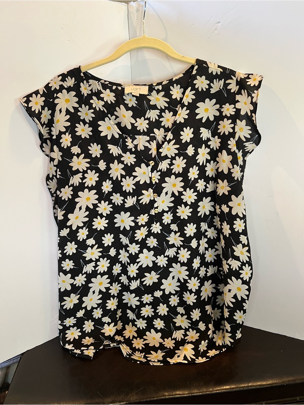 LOFT Black Floral Daisy Print Cap-Sleeve Blouse